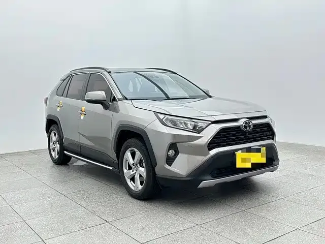 Toyota RAV4 — фото 4