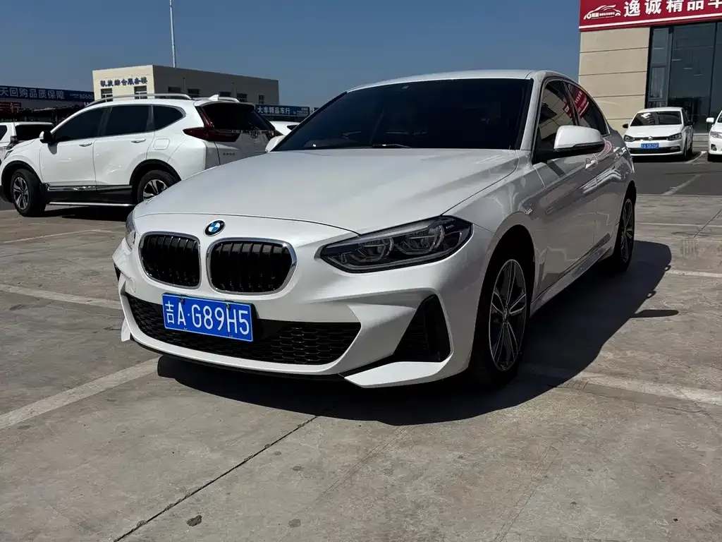 BMW 1 Series — фото 1