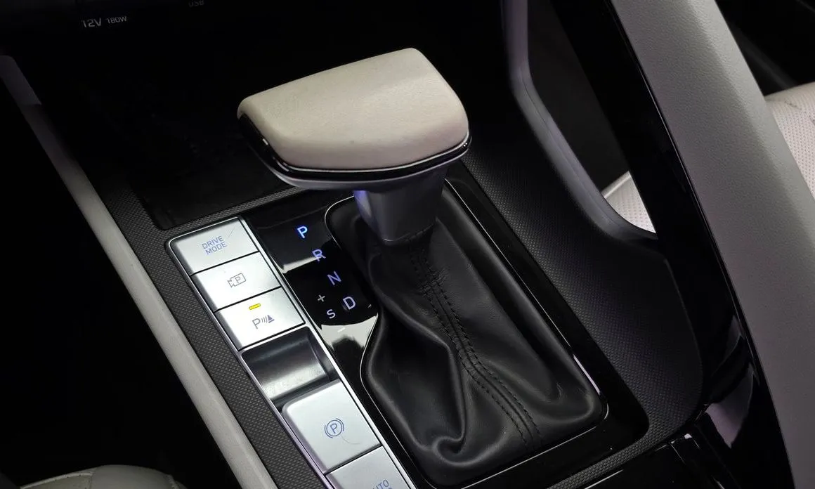 Hyundai AVANTE — фото 7