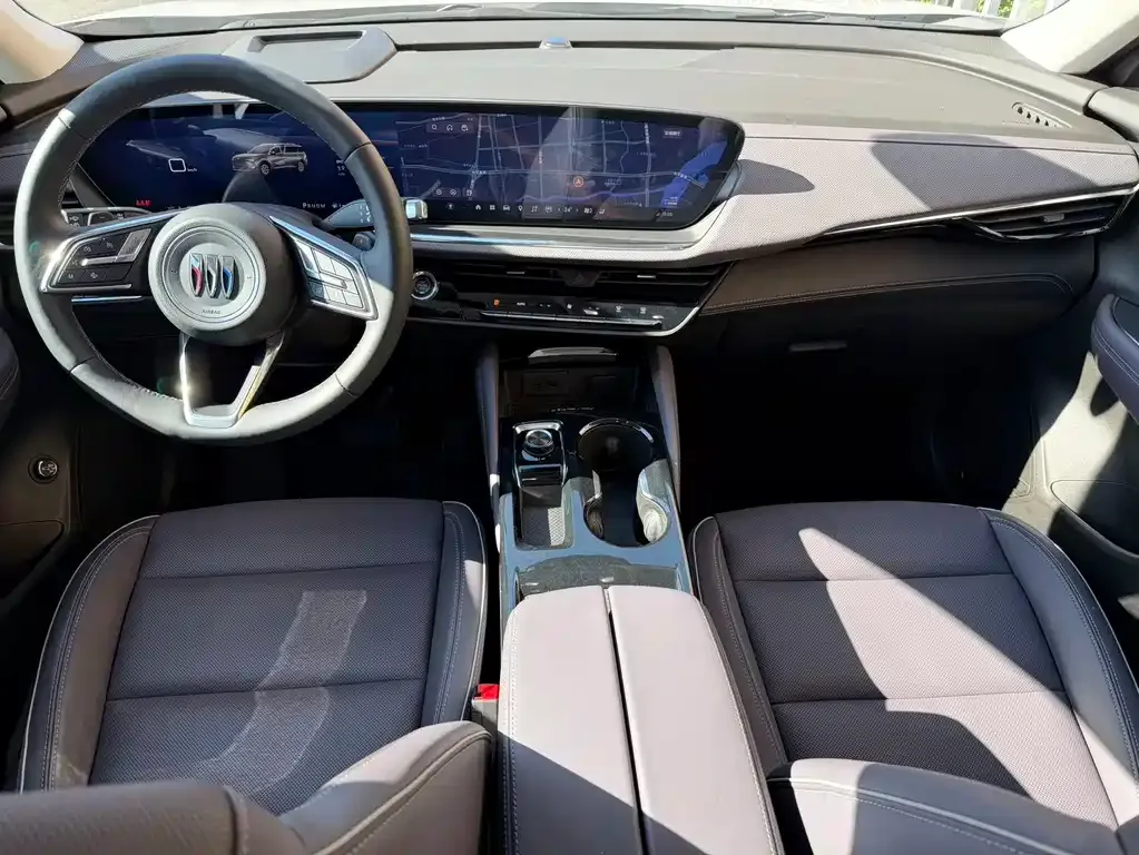 Buick Envision Plus — фото 7