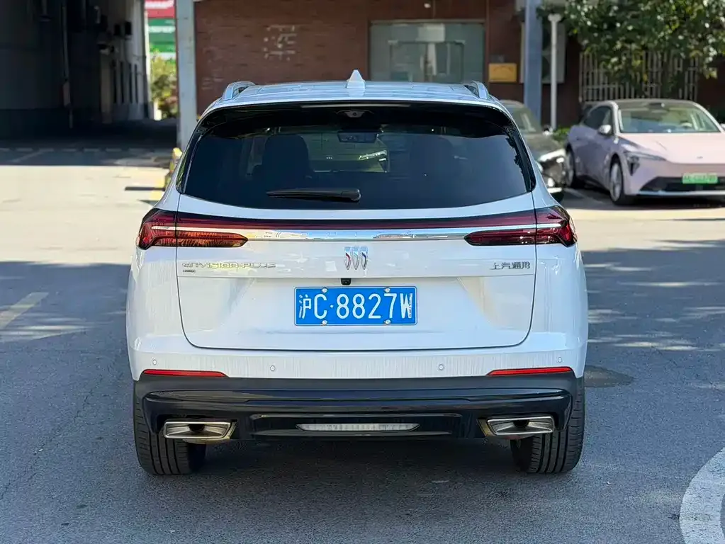 Buick Envision Plus — фото 8