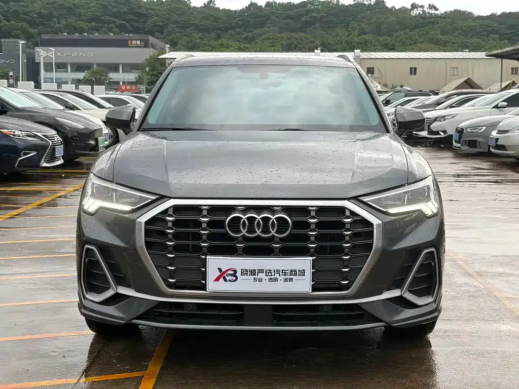 Audi Q3 — фото 10