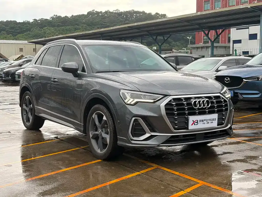 Audi Q3 — фото 8