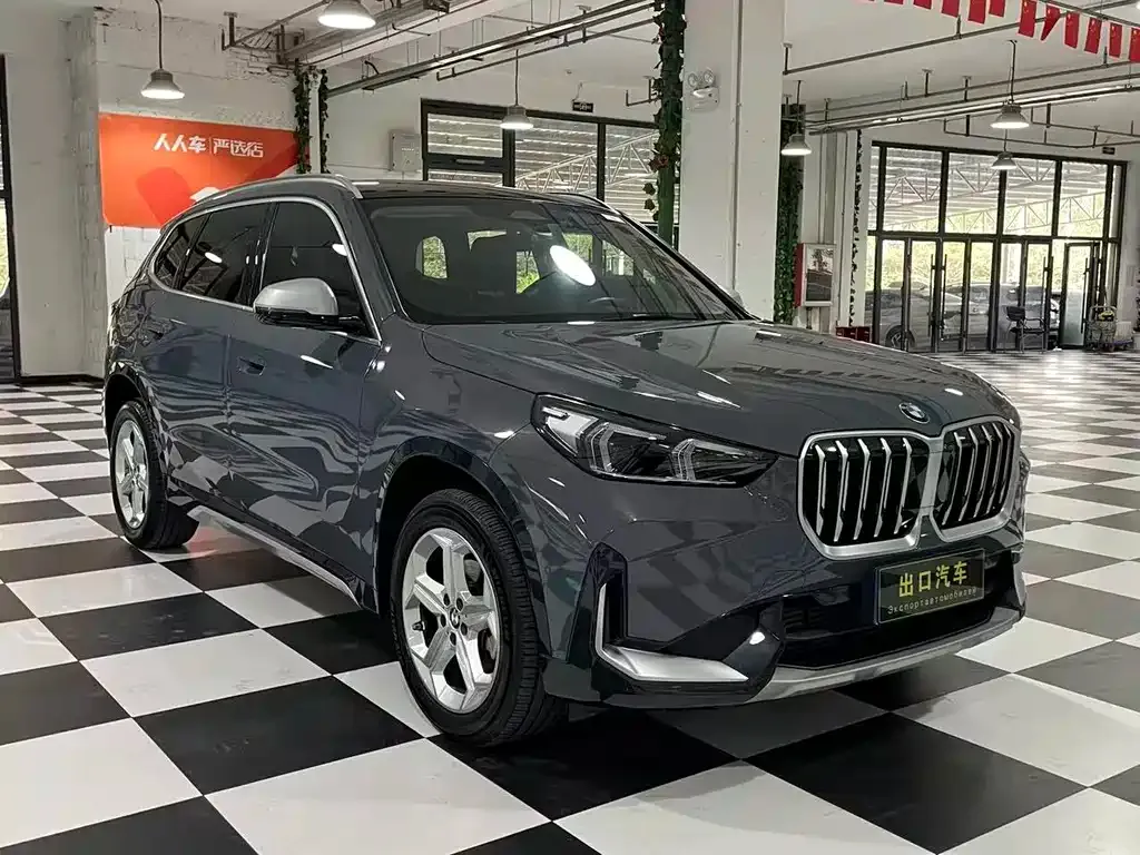 BMW X1 — фото 5