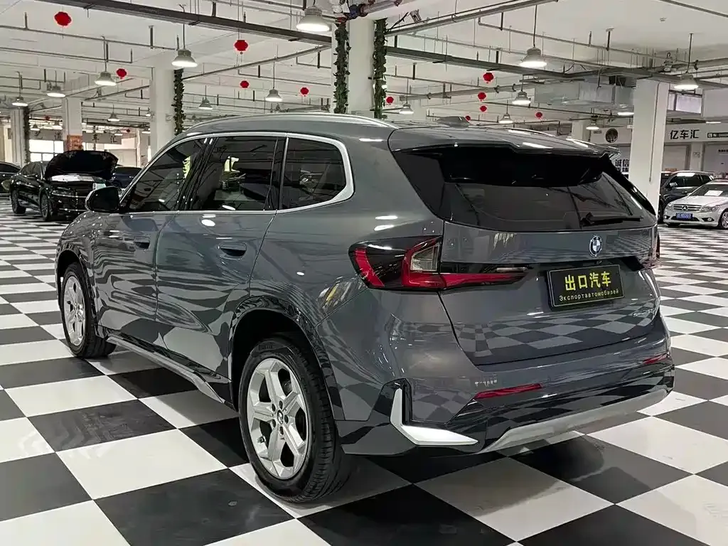 BMW X1 — фото 10
