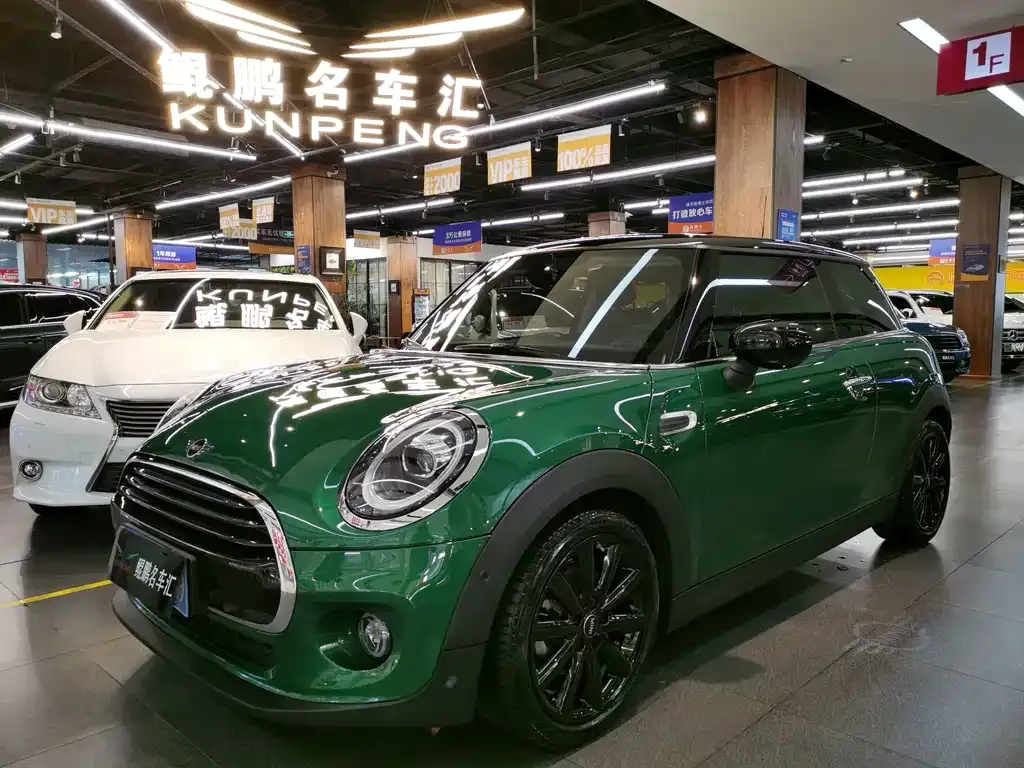 MINI Cooper (3-door) — фото 1