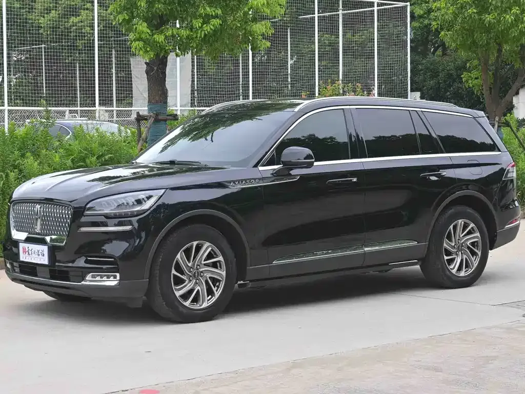 Lincoln Aviator — фото 1
