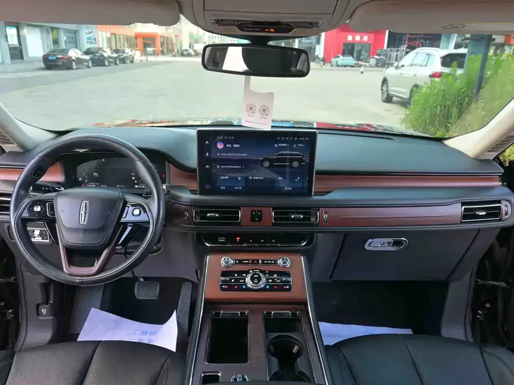 Lincoln Aviator — фото 10