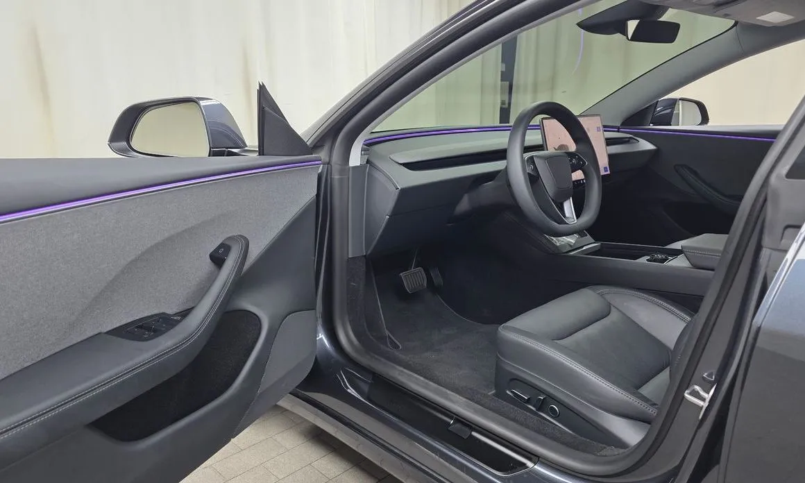 Tesla Model 3 — фото 2
