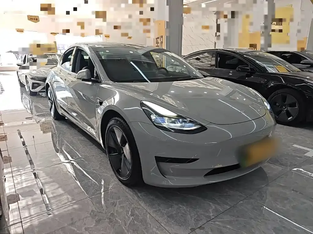 Tesla Model 3 — фото 3