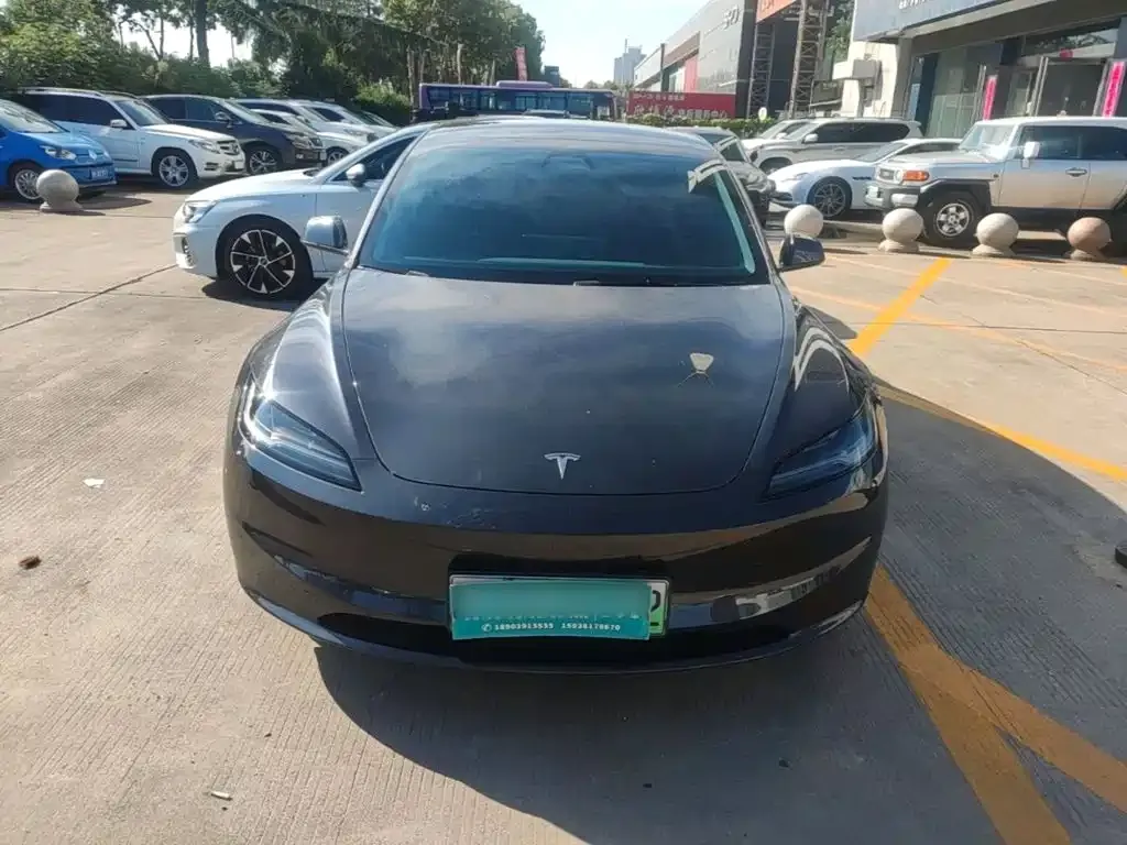 Tesla Model 3 — фото 6