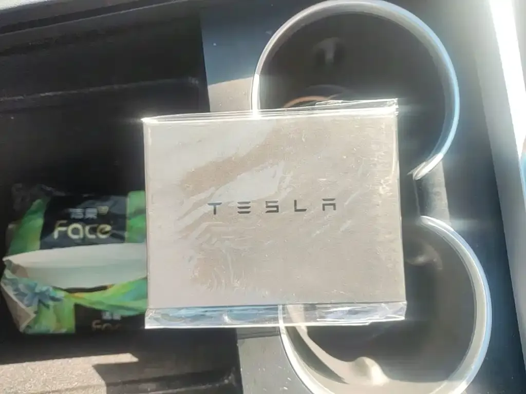Tesla Model 3 — фото 2