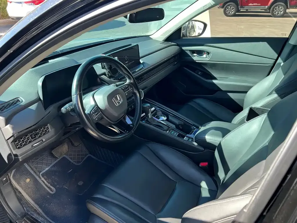 Honda Accord — фото 5