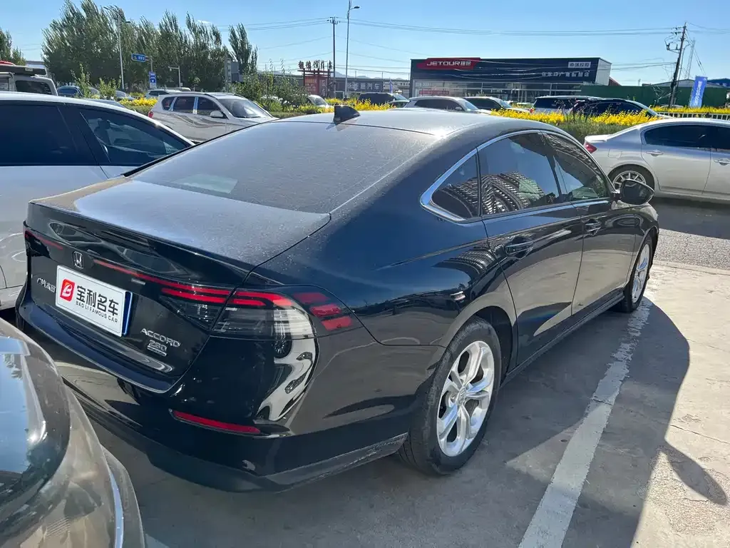 Honda Accord — фото 4