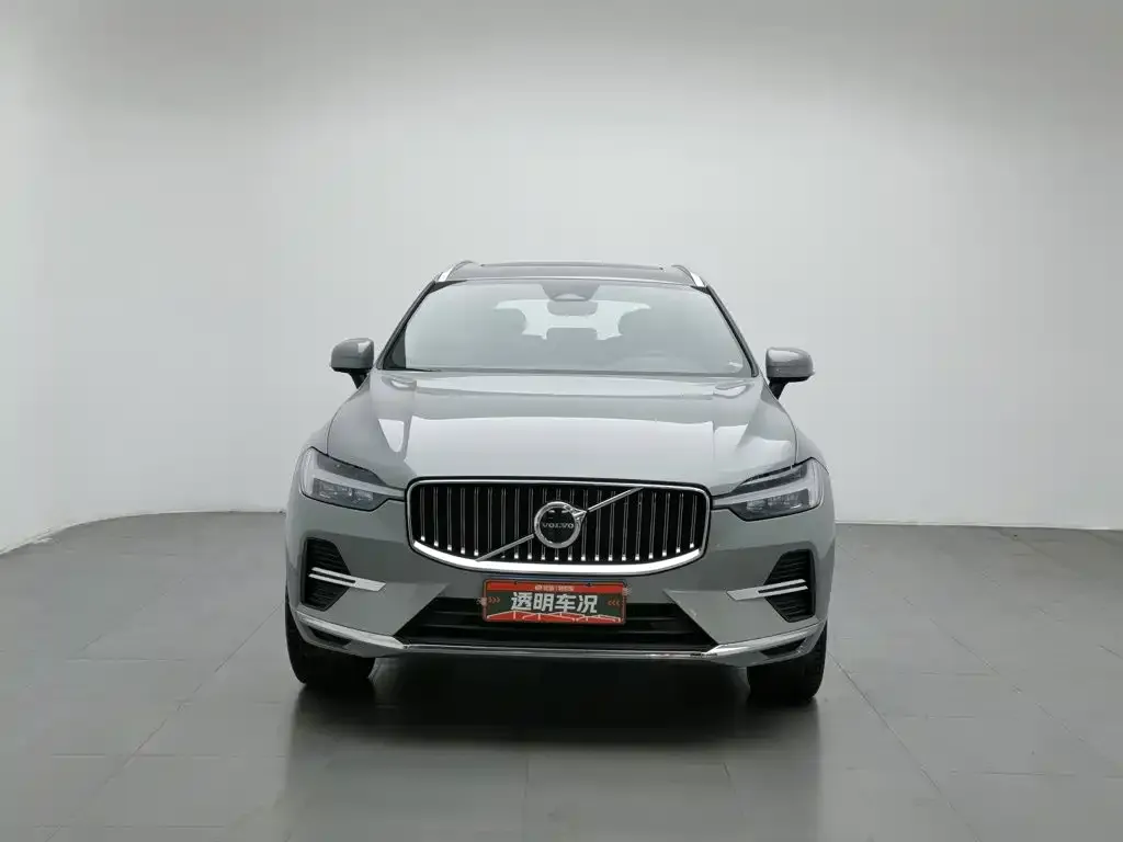 Volvo XC60 — фото 9