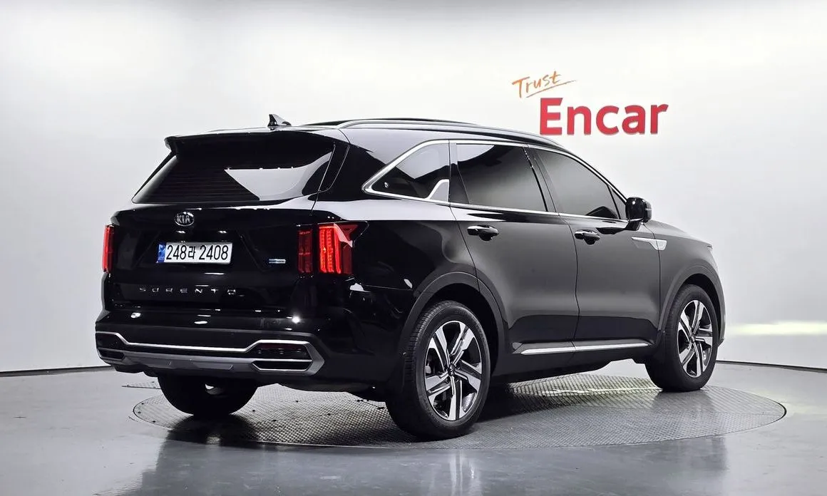 Kia Sorento — фото 10