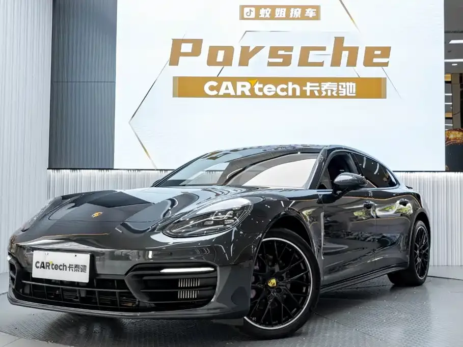 Porsche Panamera — фото 1