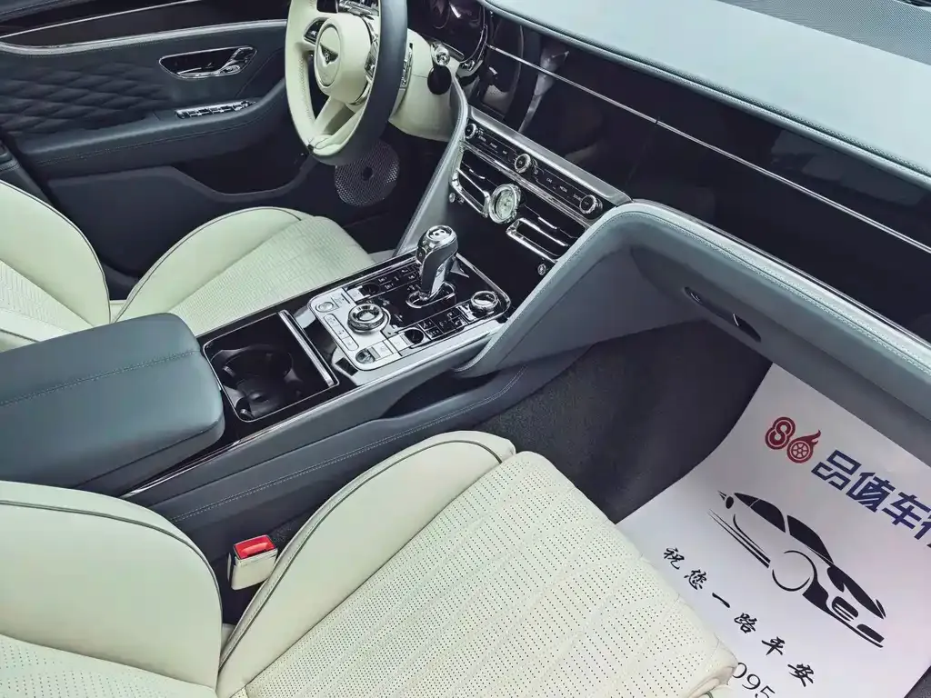 Bentley Flying Spur — фото 7