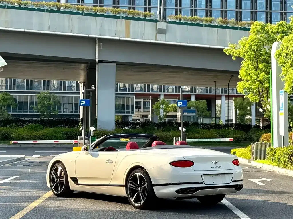 Bentley Continental — фото 9
