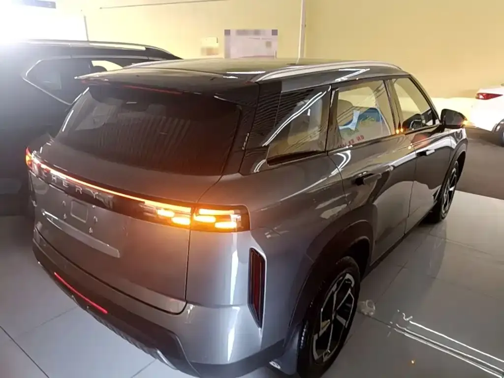 Chery Tiggo 7 — фото 10