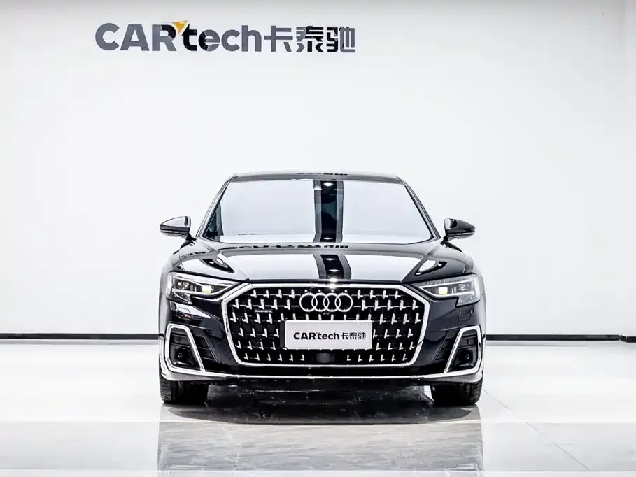 Audi A8 — фото 2