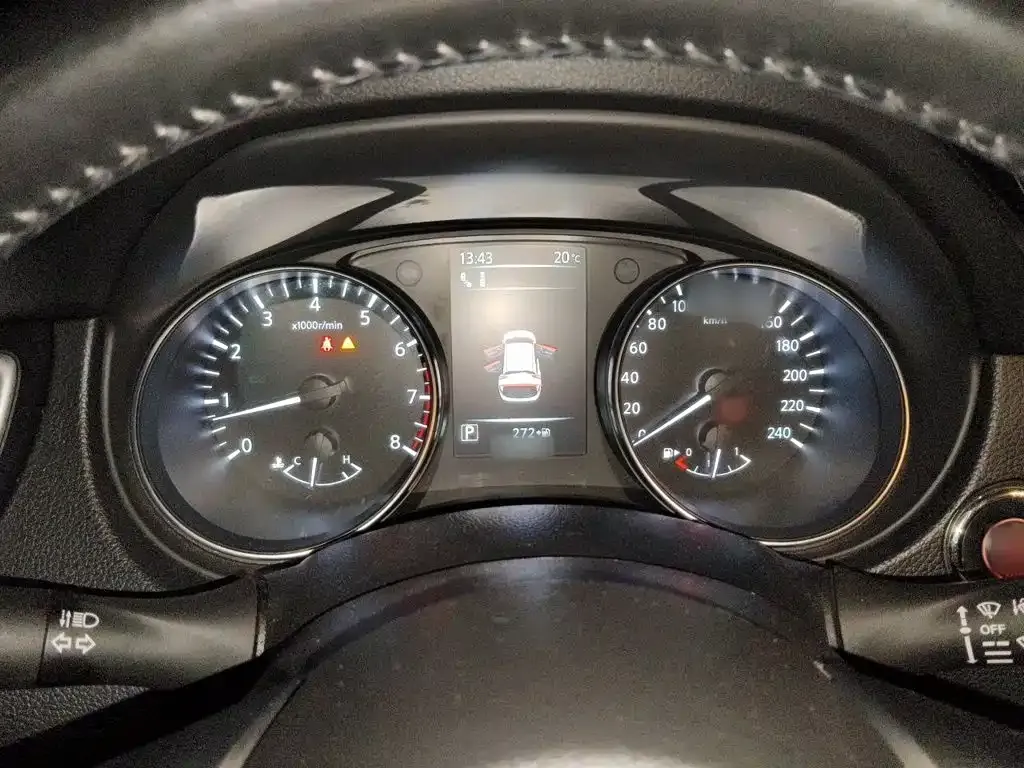 Nissan Qashqai — фото 9
