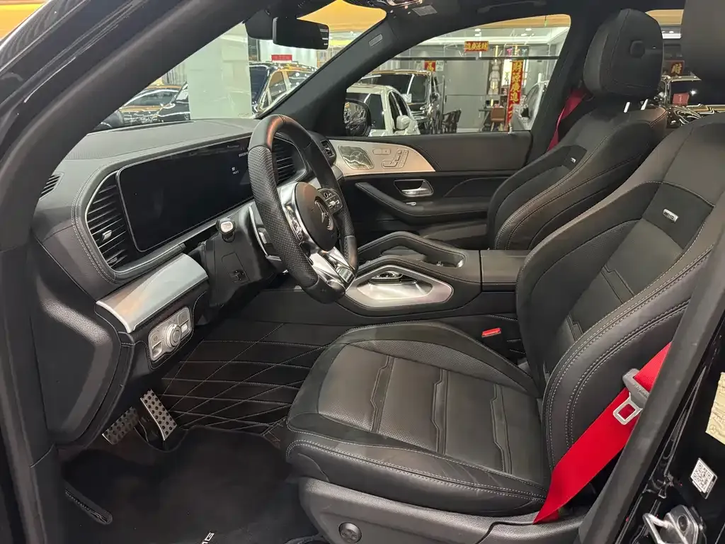 Mercedes-Benz GLE AMG — фото 7