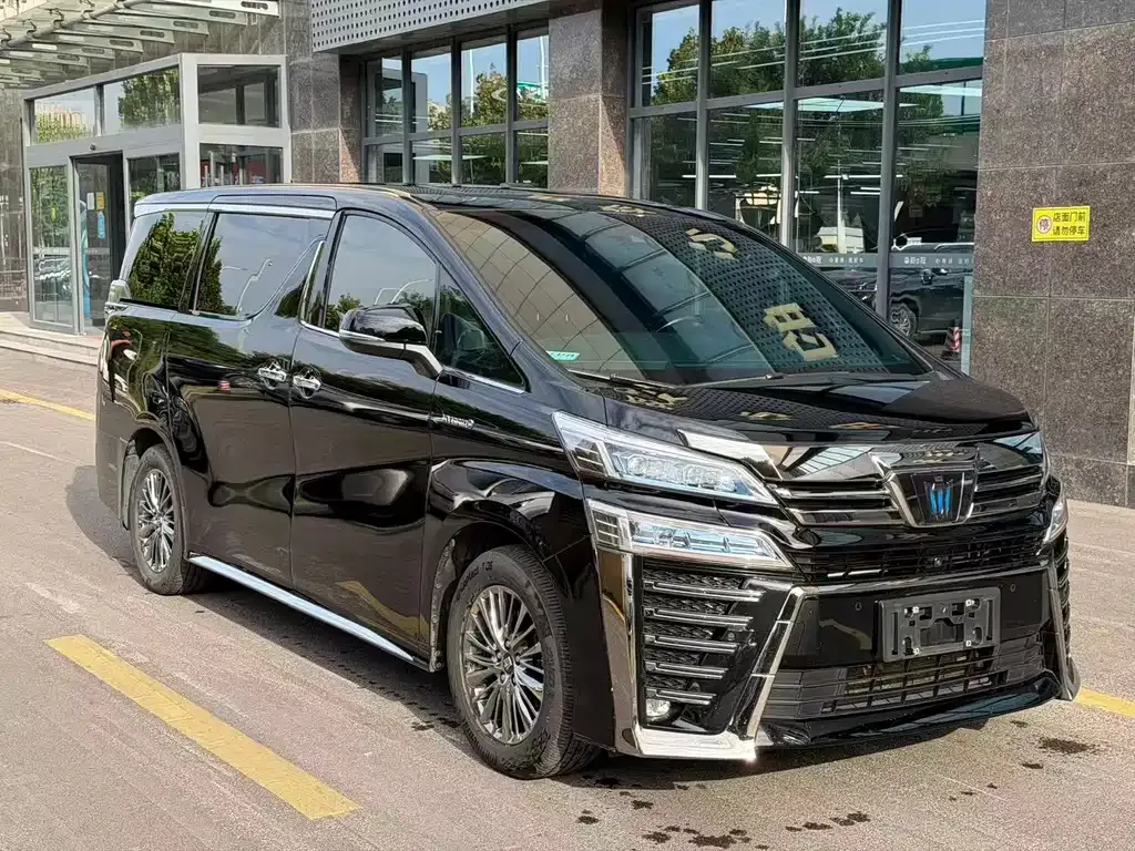 Toyota Vellfire — фото 8