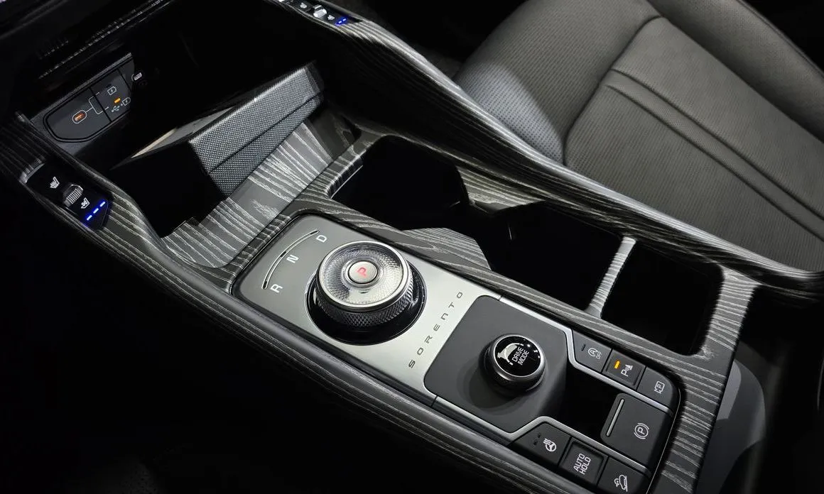Kia Sorento — фото 9