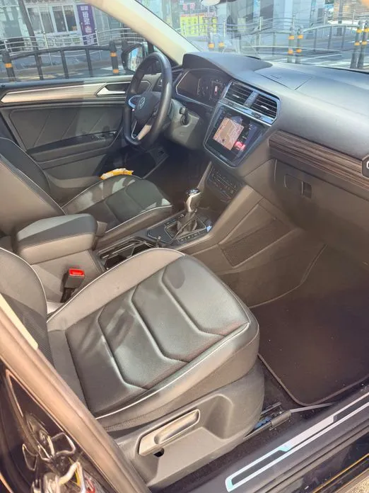 Volkswagen Tiguan — фото 2