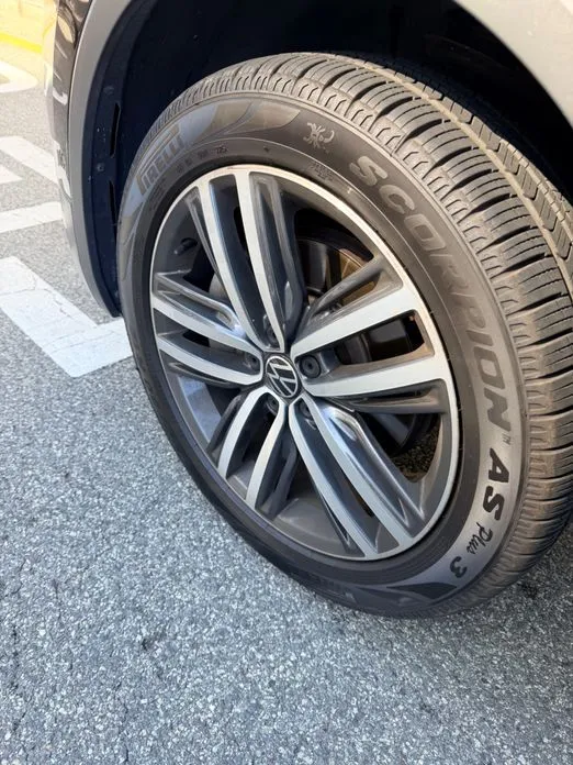Volkswagen Tiguan — фото 9