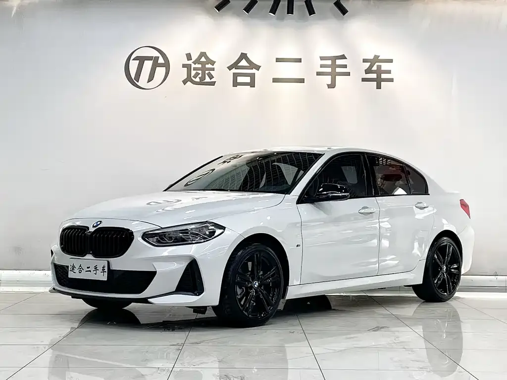 BMW 1 Series — фото 1