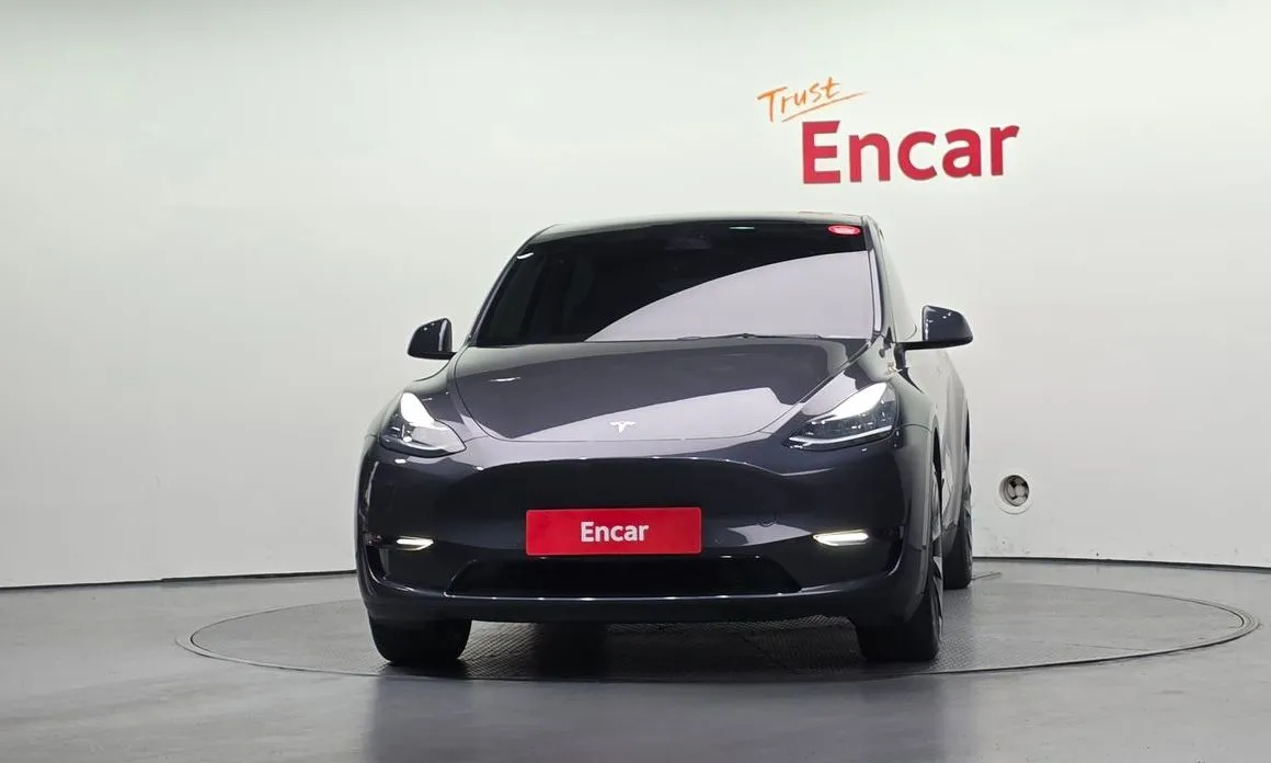 Tesla Model Y — фото 3