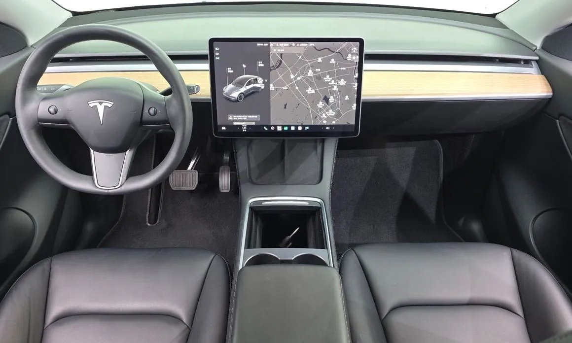 Tesla Model Y — фото 8