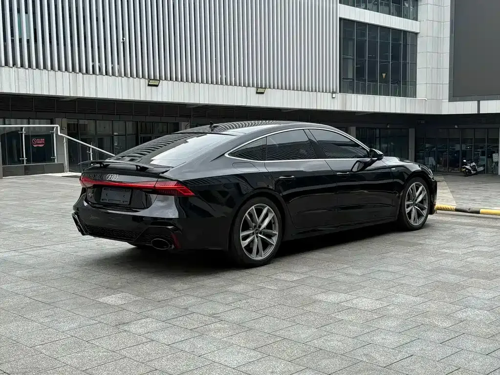 Audi A7 — фото 5