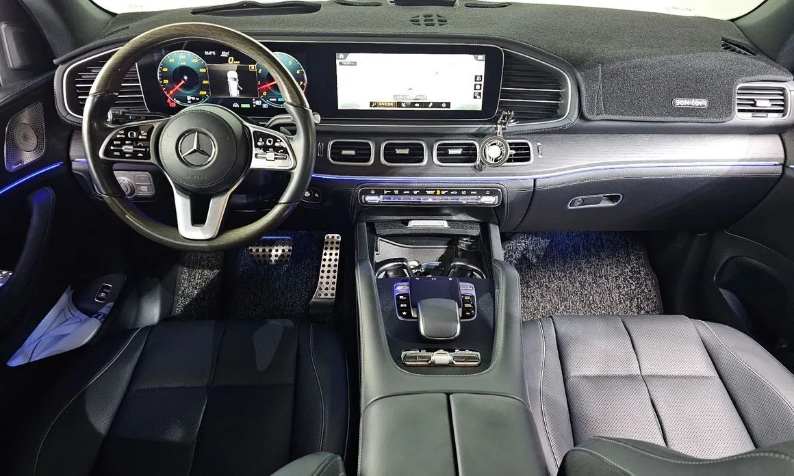 Mercedes-Benz GLS-Class — фото 9