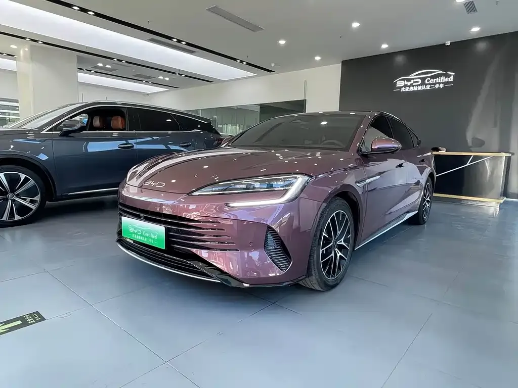 BYD Seal — фото 1