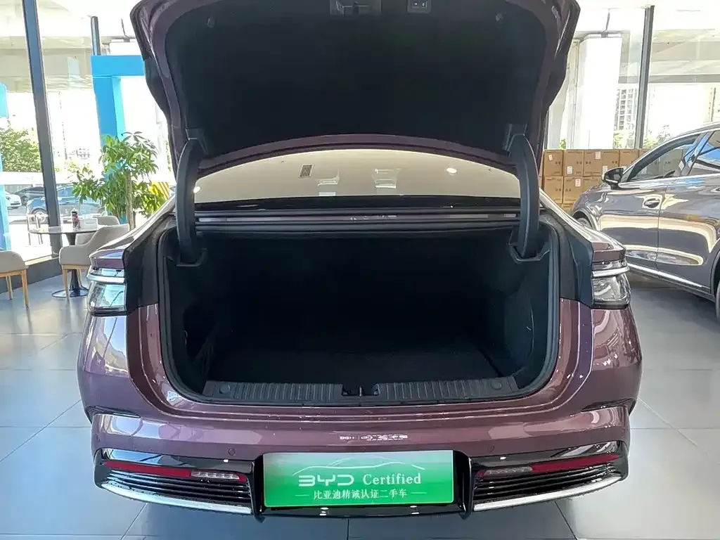 BYD Seal — фото 4
