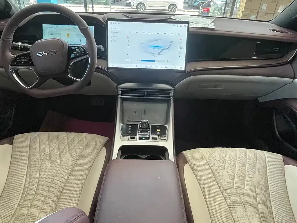 BYD Seal — фото 7