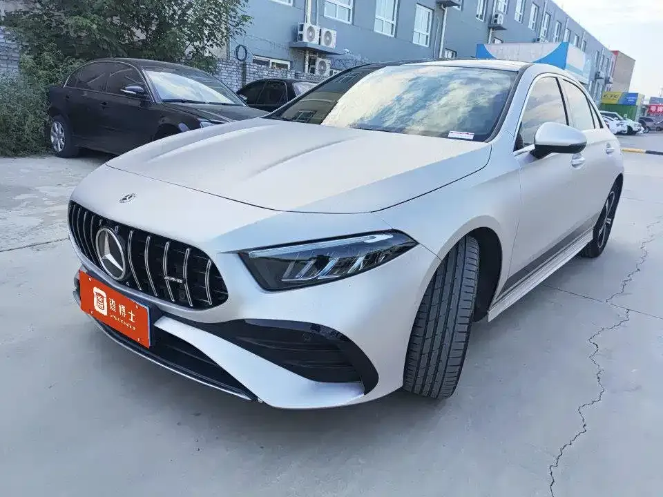 Mercedes-Benz A-Class — фото 1