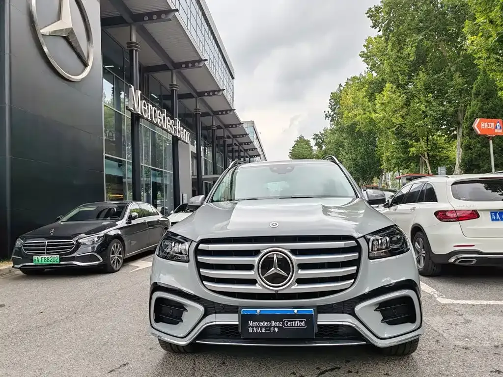 Mercedes-Benz GLS — фото 9