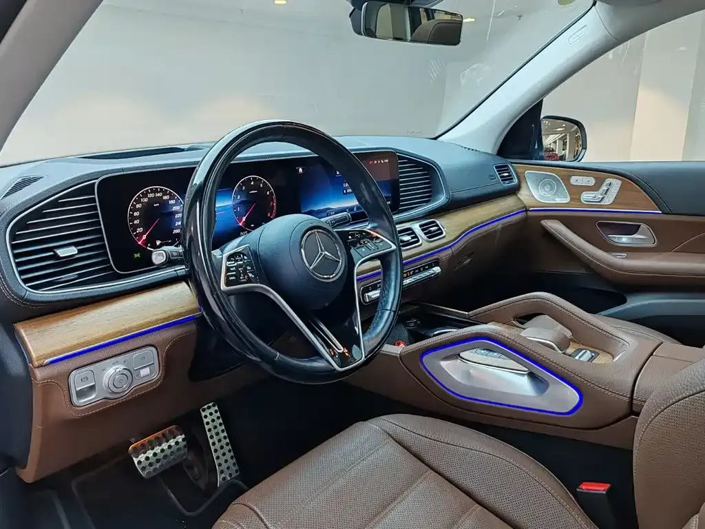 Mercedes-Benz GLS — фото 5
