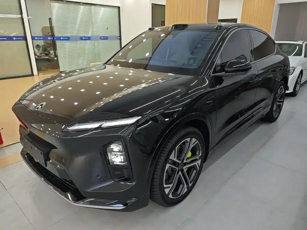 NIO EC6 — фото 10