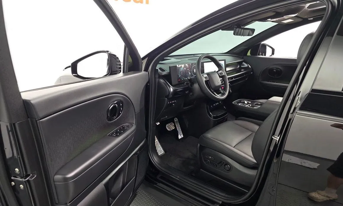 Hyundai Ioniq9 — фото 10