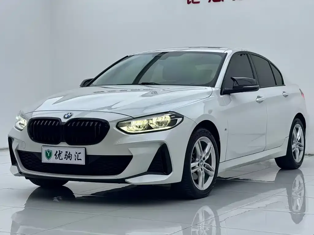 BMW 1 Series — фото 1