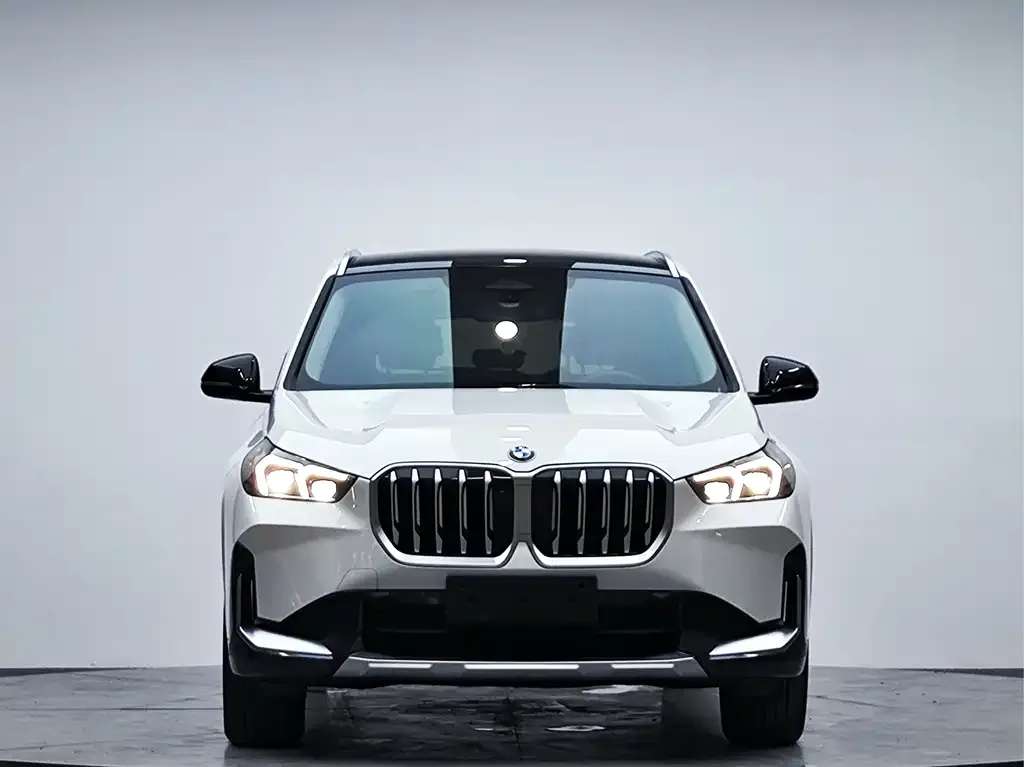 BMW X1 — фото 5