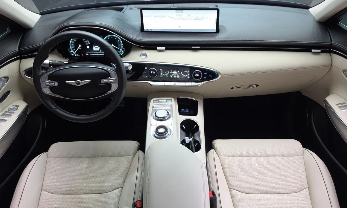 Genesis GV70 — фото 10