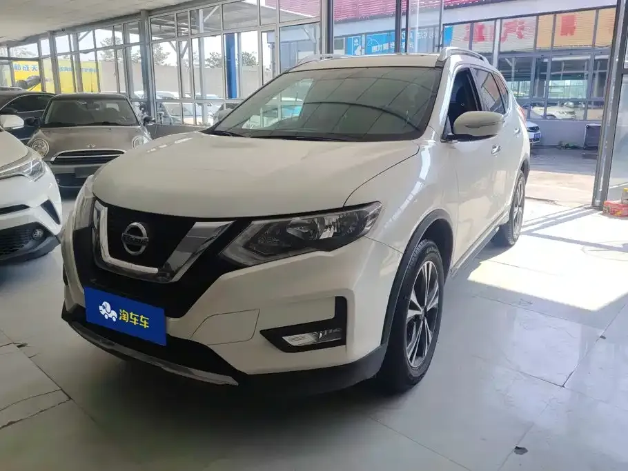 Nissan X-Trail — фото 1