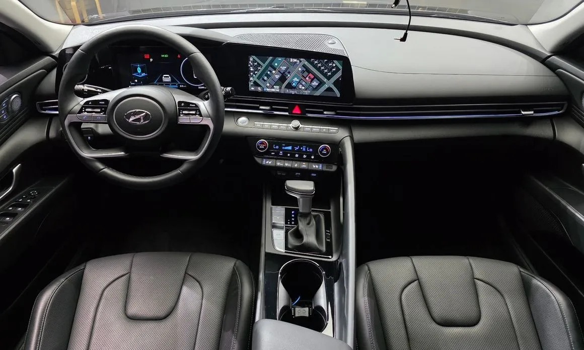 Hyundai AVANTE — фото 7