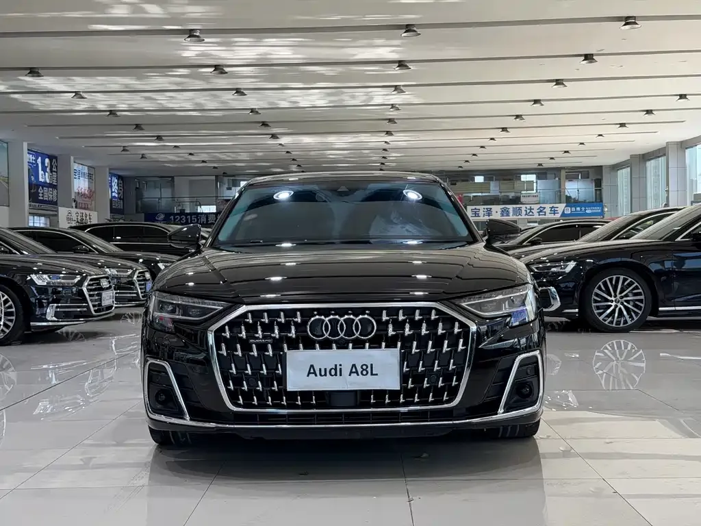Audi A8 — фото 9